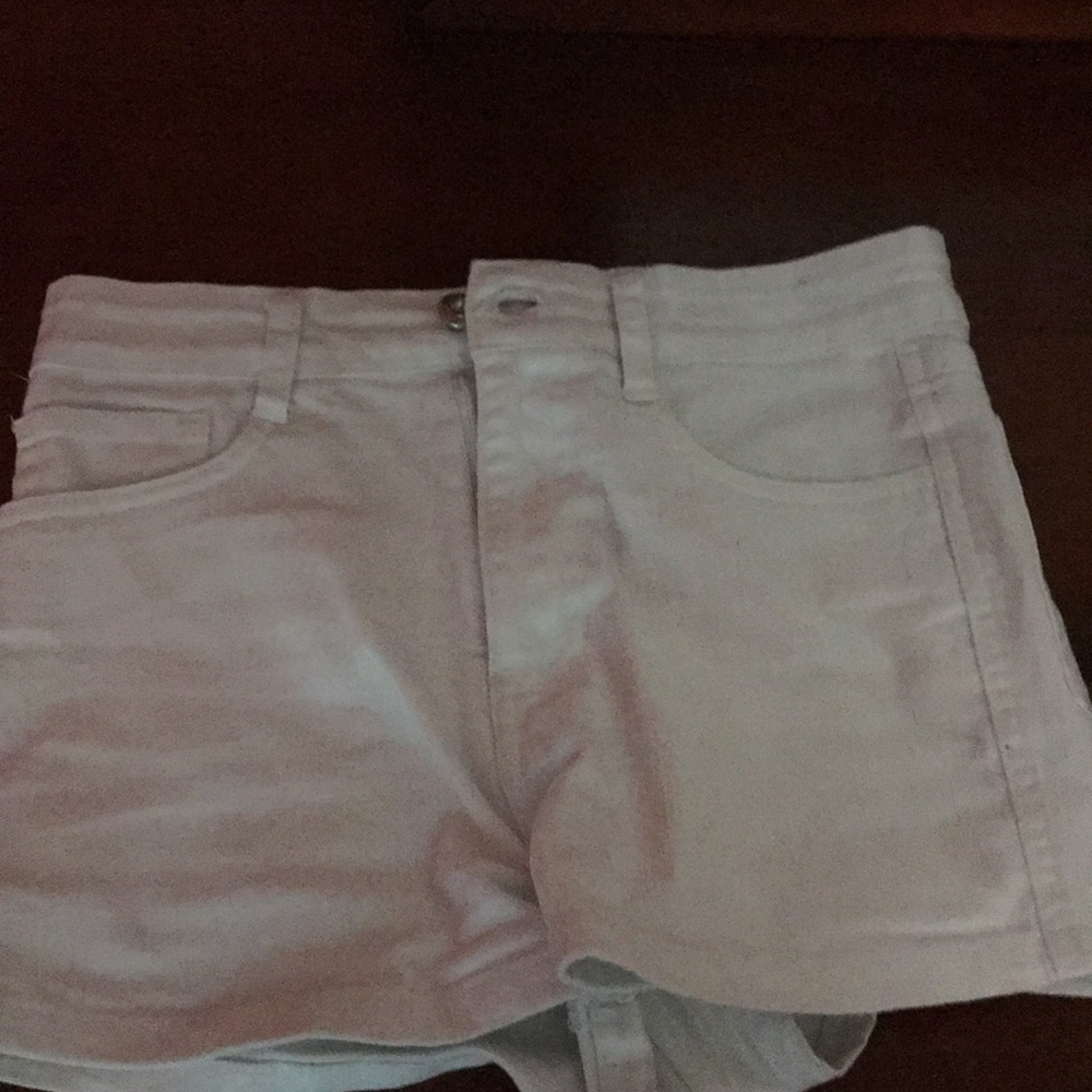 high waisted white shorts